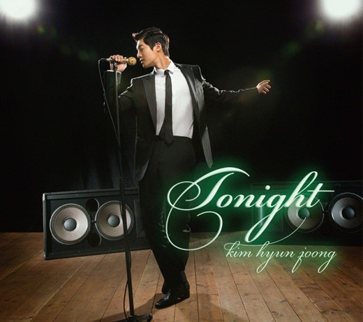 Kim Hyun Joong Sets Record in Japan, Sells Over 100,000 Copies in First Week Kim Hyun Joong Sets Record in Japan, Sells Over 100,000 Copies in First Week