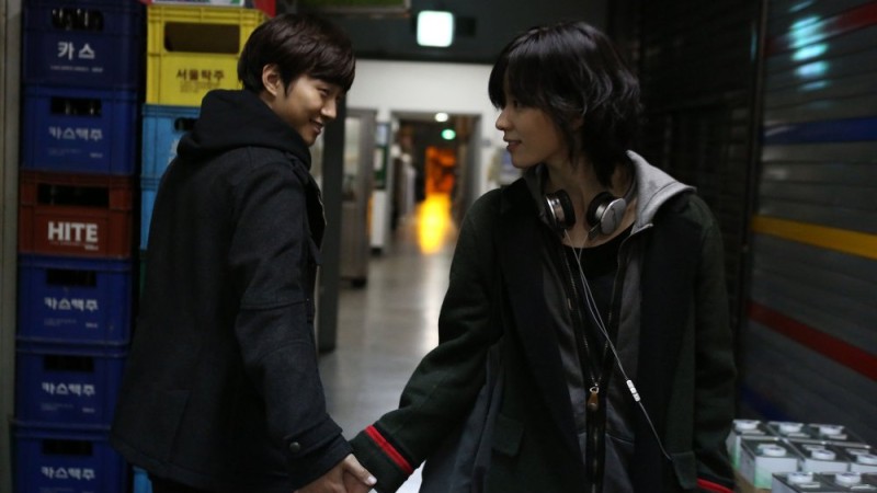 Han Hyo Joo Says She Had Great Chemistry with 2PM’s Junho on Screen Han Hyo Joo Says She Had Great Chemistry with 2PM’s Junho on Screen
