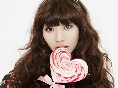 SISTAR’s Hyorin Speaks Up About Her Frustration at the Editing of Her Plastic Surgery Confession SISTAR’s Hyorin Speaks Up About Her Frustration at the Editing of Her Plastic Surgery Confession