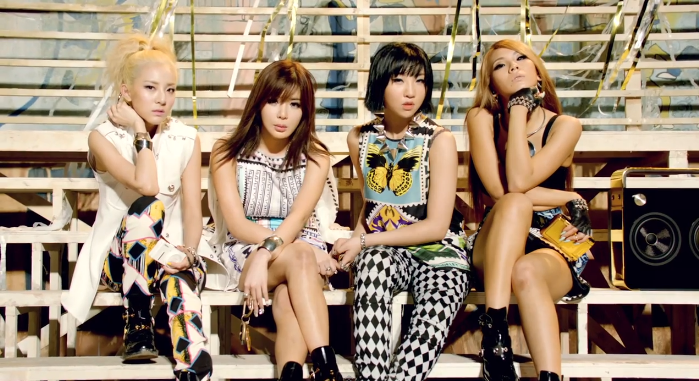 2NE1 Is Back with “Falling in Love” MV 2NE1 Is Back with “Falling in Love” MV