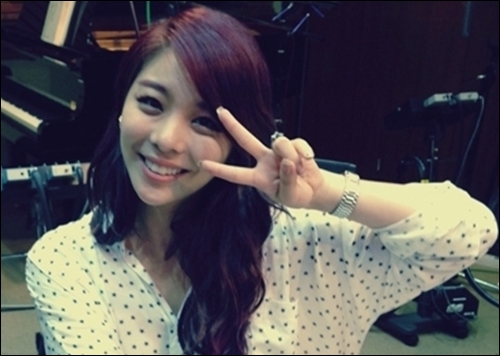 Weekly K-Pop Music Chart 2013 – August Week 1 Weekly K-Pop Music Chart 2013 – August Week 1
