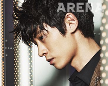 Jung Joon Young is Not Glitz and Glamour But Serious Musician in “Arena Korea” Photo Shoot Jung Joon Young is Not Glitz and Glamour But Serious Musician in “Arena Korea” Photo Shoot