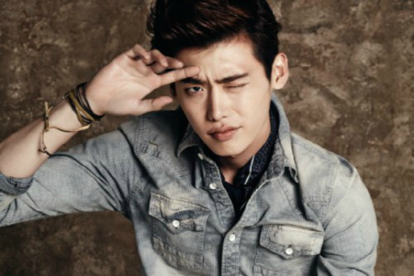 Lee Jong Suk is Smoking in Denim for “Jambangee” Lee Jong Suk is Smoking in Denim for “Jambangee”