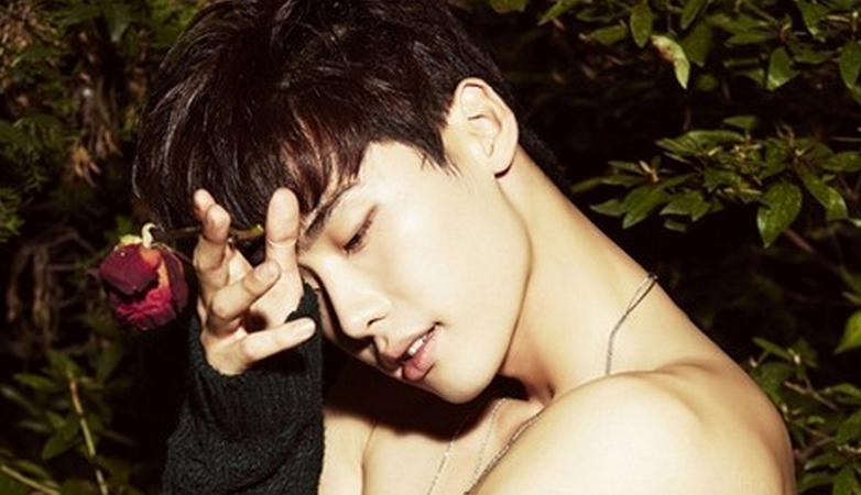 Fans Make Lee Jong Suk’s Birthday an Unforgettable One Fans Make Lee Jong Suk’s Birthday an Unforgettable One