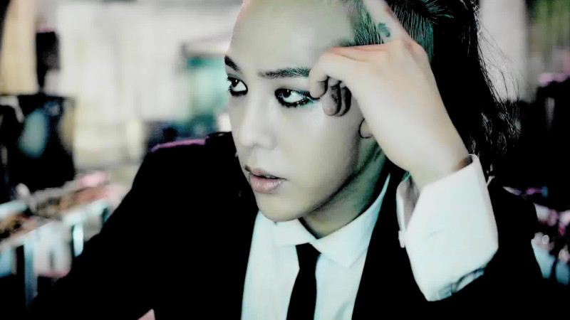 G-Dragon’s LP Pre-order Completely Sold Out in One Day G-Dragon’s LP Pre-order Completely Sold Out in One Day