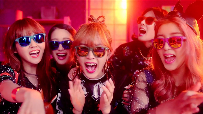 4Minute Has a Wild Bathroom Party in First MV Teaser for “Whatcha Doin’ Today” 4Minute Has a Wild Bathroom Party in First MV Teaser for “Whatcha Doin’ Today”