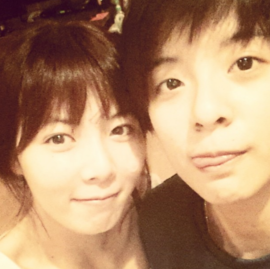 Amber dating hyuna