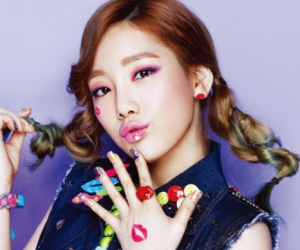 Girls’ Generation Puckers Up for “Campus 10” Pictorial Girls’ Generation Puckers Up for “Campus 10” Pictorial