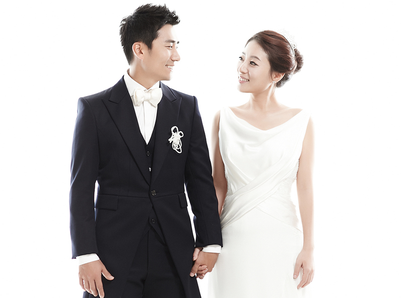 Comedian Turned Actor Lee Jung Soo Has Shotgun Wedding Soompi Comedian Turned Actor Lee Jung Soo Has Shotgun Wedding