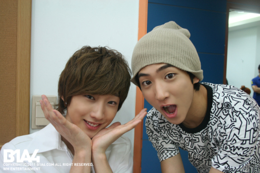 Resultado de imagen para B1A4 jinyoung y baro