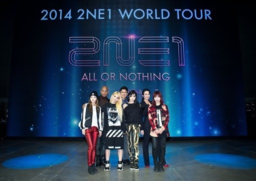 2NE1 AON Concert