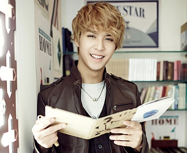 beast son dongwoon speak hallyu conference soompi beast son dongwoon speak hallyu conference soompi