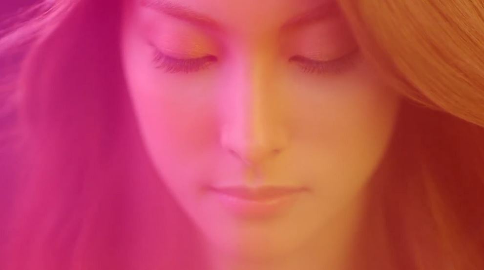 KARA's Leader Gyuri Continuously Praises New Member